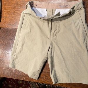 Vineyard vines boys performance shorts